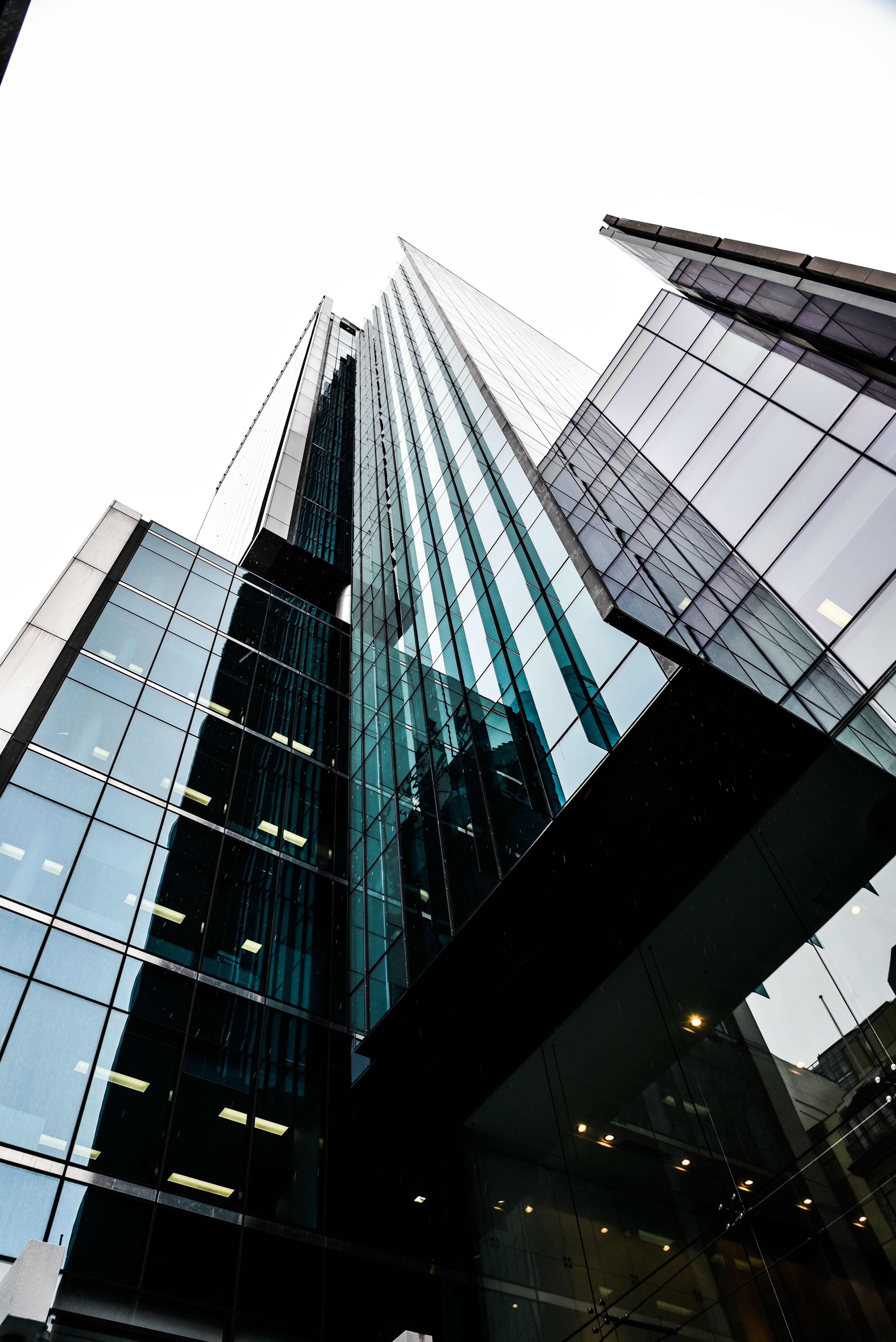 Why Is There a Lack of Options for SME and Small Corporate Banking?